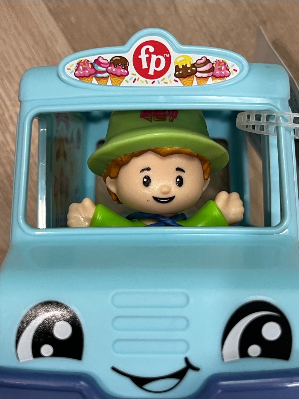 NWT Fisher-Price Little People Light Blue Ice Cream Truck with Driver - Picture 9 of 11